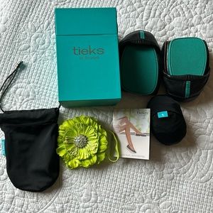 Women’s Tieks